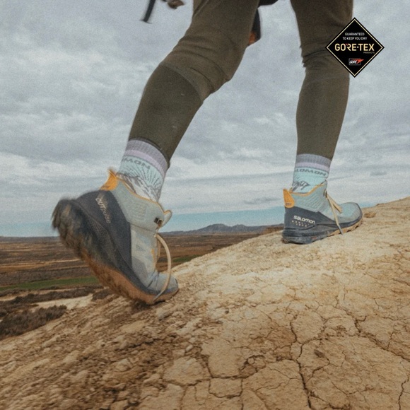 [Salomon] Outpulse Mid Goretex Hiking Boots - Picture 3 of 16